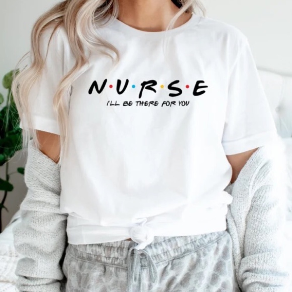 - Cute 🥰 Nurse 👩‍⚕️ Women 👕 t-shirt